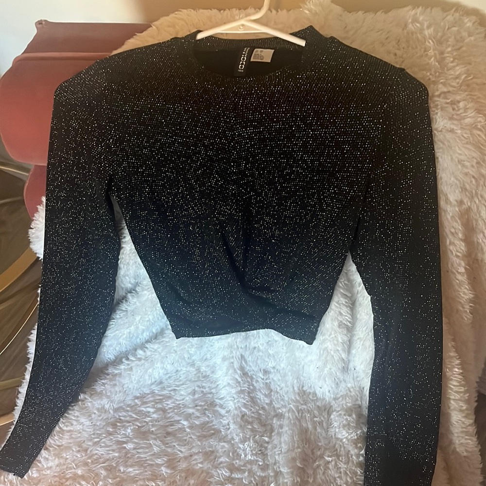 Divided crop top
